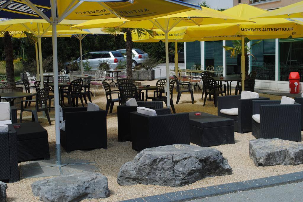 - La Poularde Romont