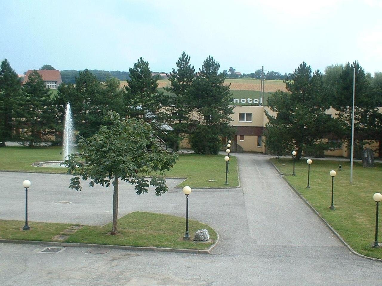 - La Poularde